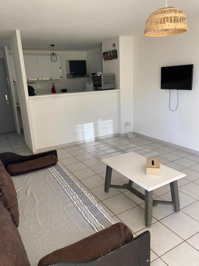 Appartement Lumineux Avec Place De Parking Privative Béziers Esterno foto